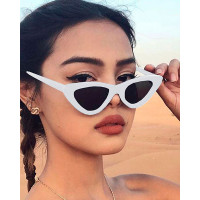 1Pair Retro Cat Eye Frame Sunglasses - white