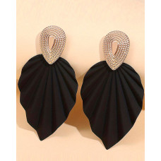 1Pair Vintage Leaf Shape Geometric Earrings - black