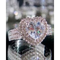 1pc Allover Rhinestone Heart Shaped Ring - silver