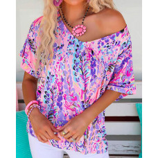 All Over Print V-Neck Casual T-shirt - pink