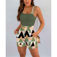 Chain Strap Tank Top & Geometric Print Shorts Set With Belt - green