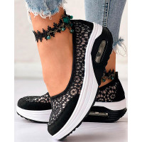 Contrast Lace Slip-on Sneakers - black