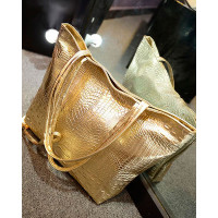 Crocodile Large Capacity Tote Bag - gold