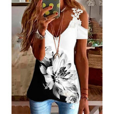 Floral Print Colorblock Lace Patch Cold Shoulder Top - black