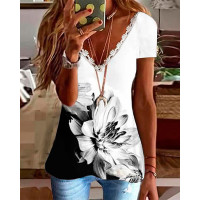 Floral Print Colorblock Lace Trim T-shirt - black