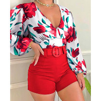 Floral Print Lantern Sleeve Top & Plain Shorts Set - red