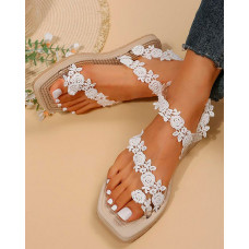 Lace Floral Pattern Toe Ring Summer Beach Sandals - white