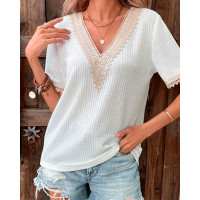 Lace Patch V-Neck Short Sleeve T-shirt - white