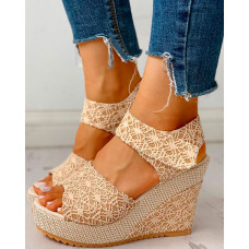 Lace Spliced Peep Toe Platform Wedge Sandals - gold