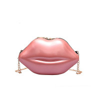 Lip Shaped Chain Crossbody Bag - pink