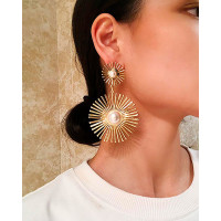 Pearls Geometric Shaped Drop Earrings - gold