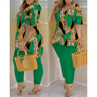 Plus Size Baroque Leopard Print Short Sleeve Top & Pants Set - green