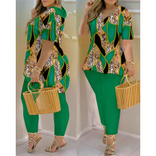 Plus Size Baroque Leopard Print Short Sleeve Top & Pants Set - green