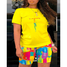 Plus Size Faith Melting Colors All Over Print Casual Top & Shorts Set - yellow