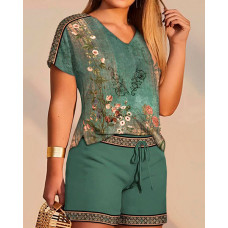 Plus Size Floral Tribal Print Top & Drawstring Shorts Set - green