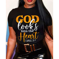 Plus Size God Looks Into The Heart Print Casual T-shirt - black