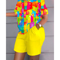 Plus Size Melting Colors All Over Print Top & Pocket Design Shorts Set - yellow