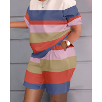 Plus Size Striped Colorblock T-shirt & Pocket Design Shorts Set - Multicolor