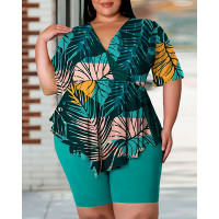 Plus Size Tropical Print Asymmetrical Hem Top & Shorts Set - green