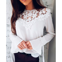 Sexy Flare Sleeve Lace Patchwork Blouse - green