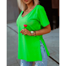 V Neck Heart Print Slit T-shirt - green